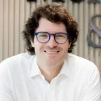 Carlos  Zuzunaga